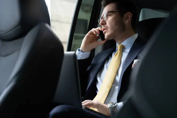 Taxi G dessert des lieux comme le zoning de Wavre, Axis Parc, zoning de Louvain-la-Neuve, Rixensart, ... avec un service pour les professionnels. 