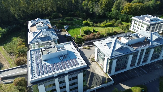 Taxi G au parc scientifique de LLN et à l'Axis Parc